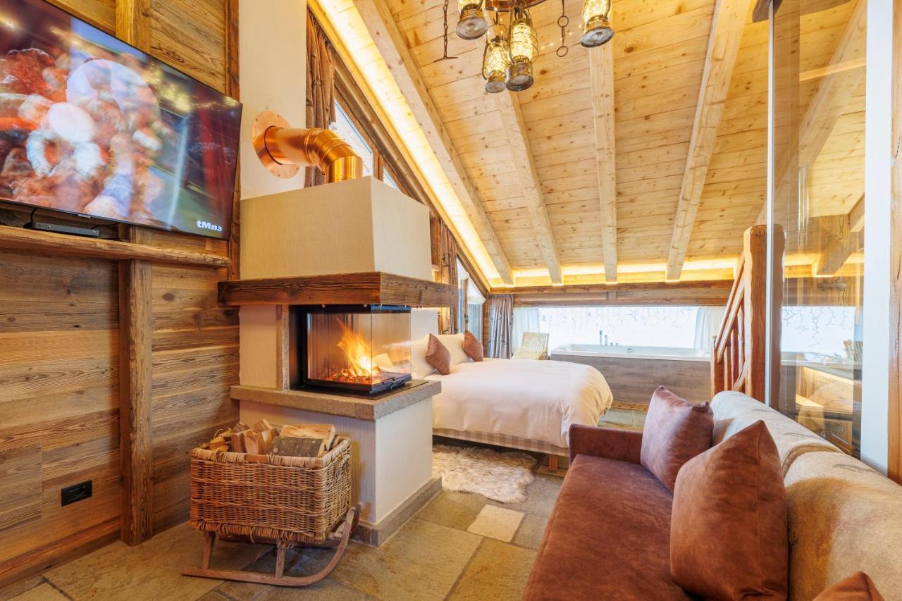 Park Chalet Village Livigno Exterior photo