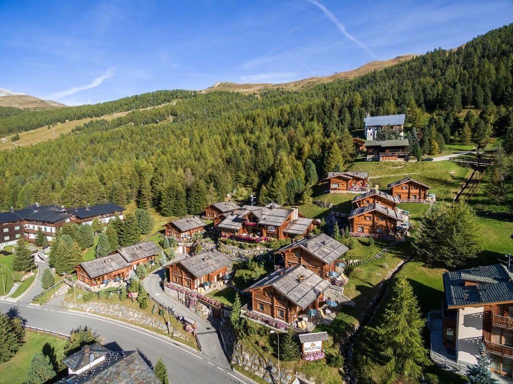 Park Chalet Village Livigno Exterior photo