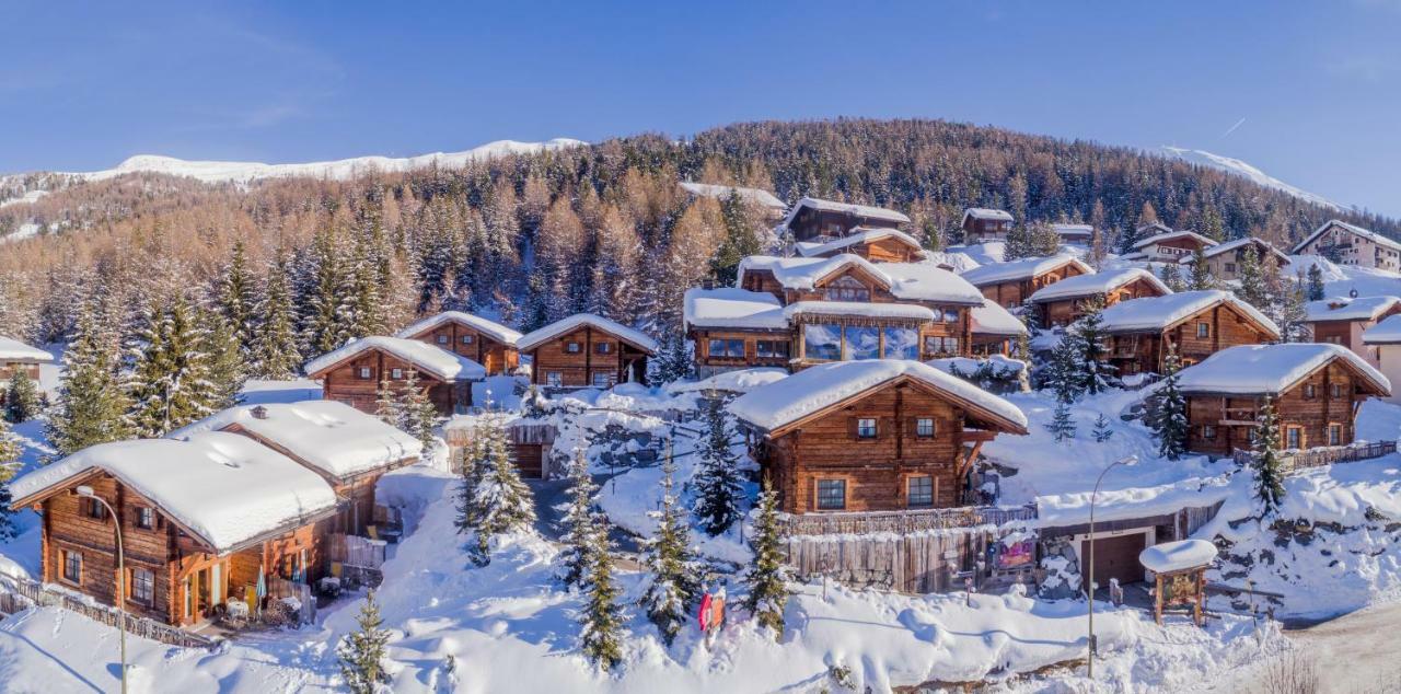 Park Chalet Village Livigno Exterior photo