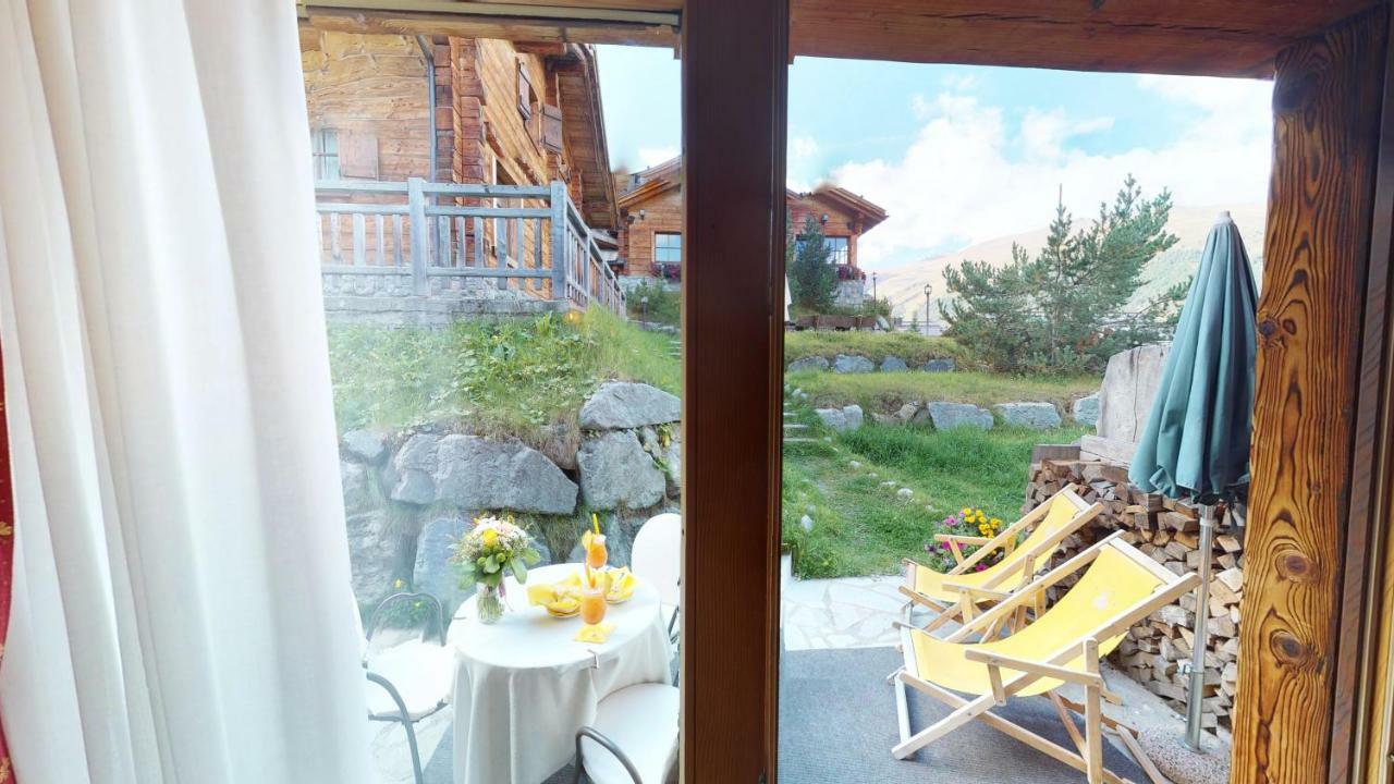 Park Chalet Village Livigno Exterior photo